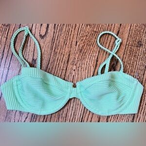 Hollister Womens Juniors Teen Swimsuit Bikini Top Size XS Aqua Blue Wired No Pad